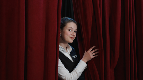 A 6ft puppet and 3 roles: behind the curtain with Amy